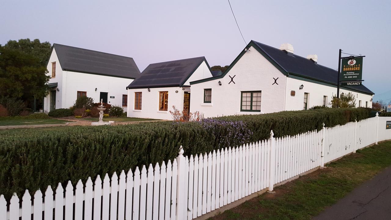 Richmond Barracks Hotel Kültér fotó